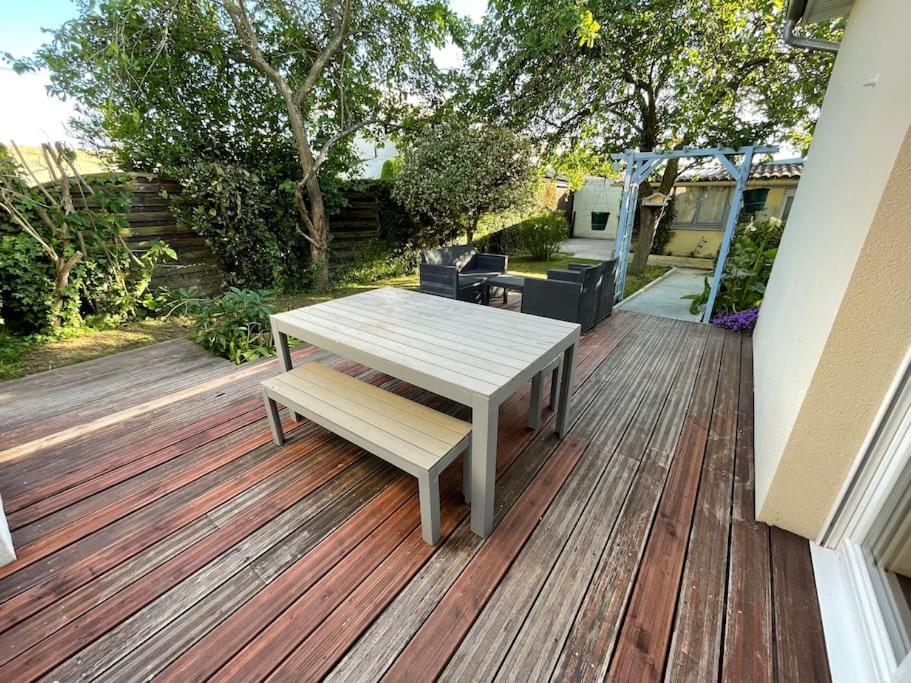 Maison De Vacances Familiale Ouistreham Zewnętrze zdjęcie